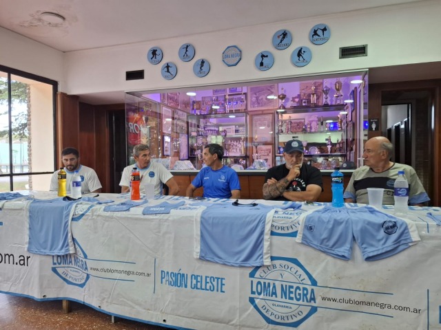 Se present� la Copa de F�tbol Loma Negra 2026
